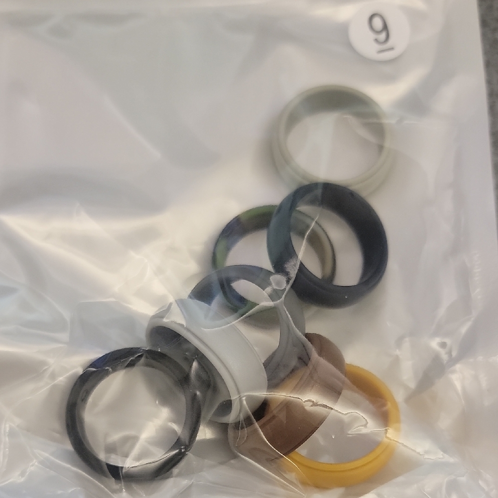 Men's Set of Multicolor Silicone Rings